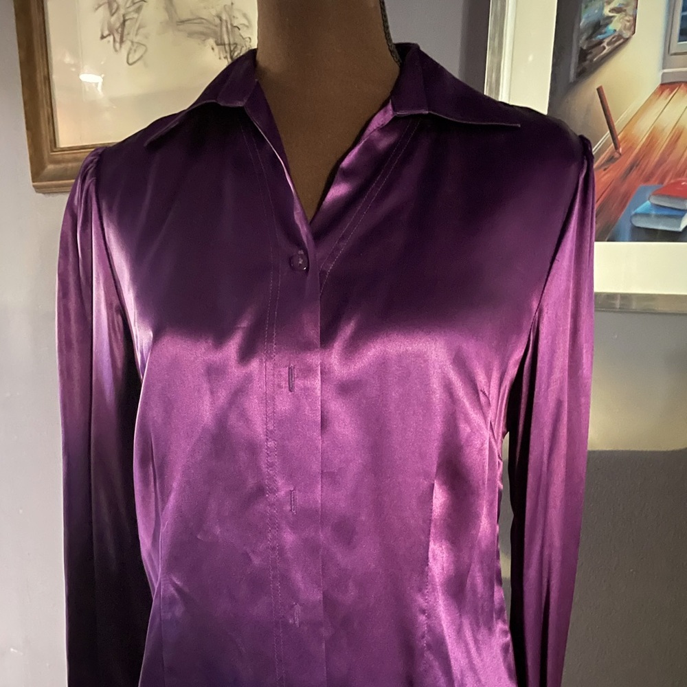 KATE HILL DARK PURPLE BLOUSE .ELEGANT AND SOPHISTICATED!!
